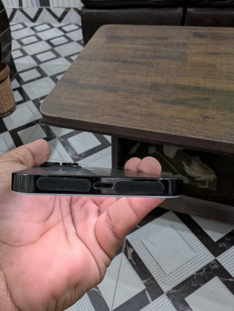 Apple iPhone 14 Pro Max 5