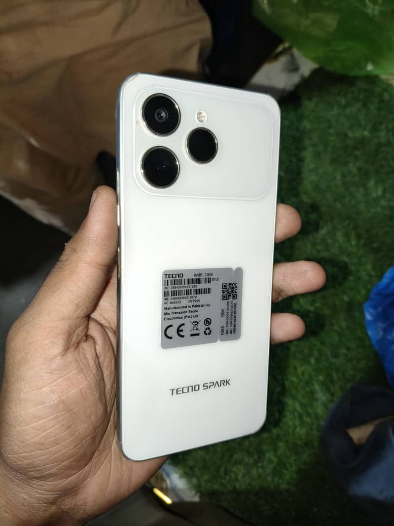 Tecno spark 40 0