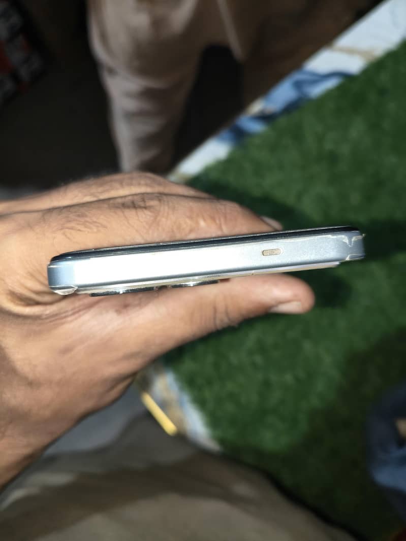 Tecno spark 40 4