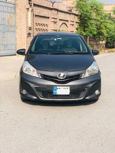 Toyota Vitz 2014