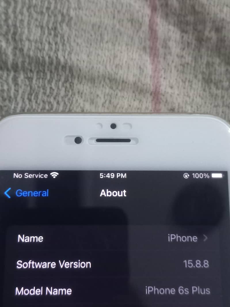 Apple iPhone 6S Plus 2