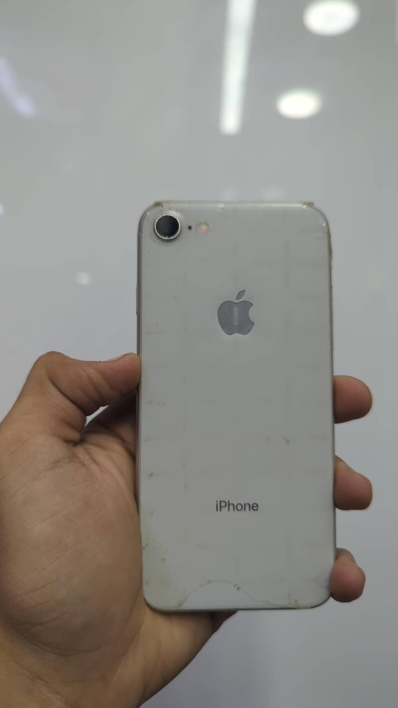 Apple iPhone 8 1
