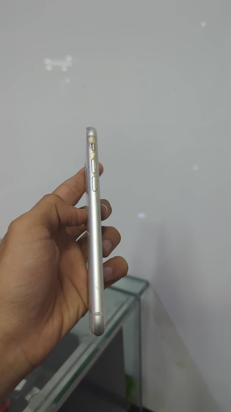Apple iPhone 8 2