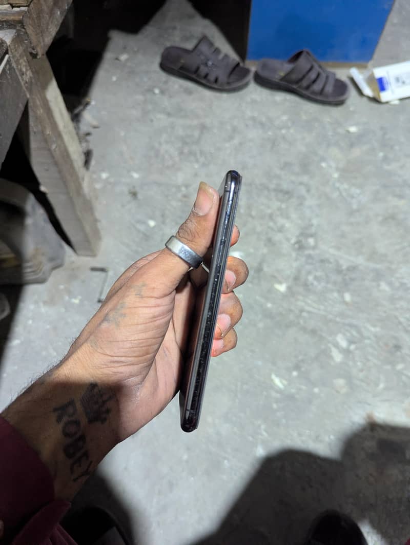 Apple iPhone X 2