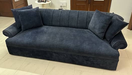 5 SEATER SOFA SET | NEWLY REFURBISHED VELVET FABRIC