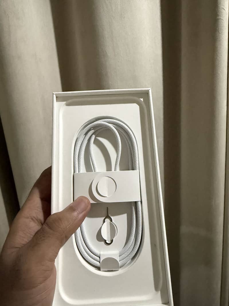 Apple iPhone 17 Pro Max 2