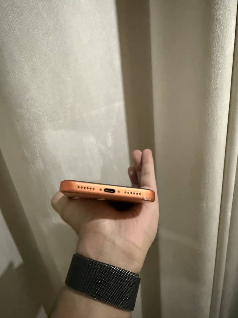 Apple iPhone 17 Pro Max 6