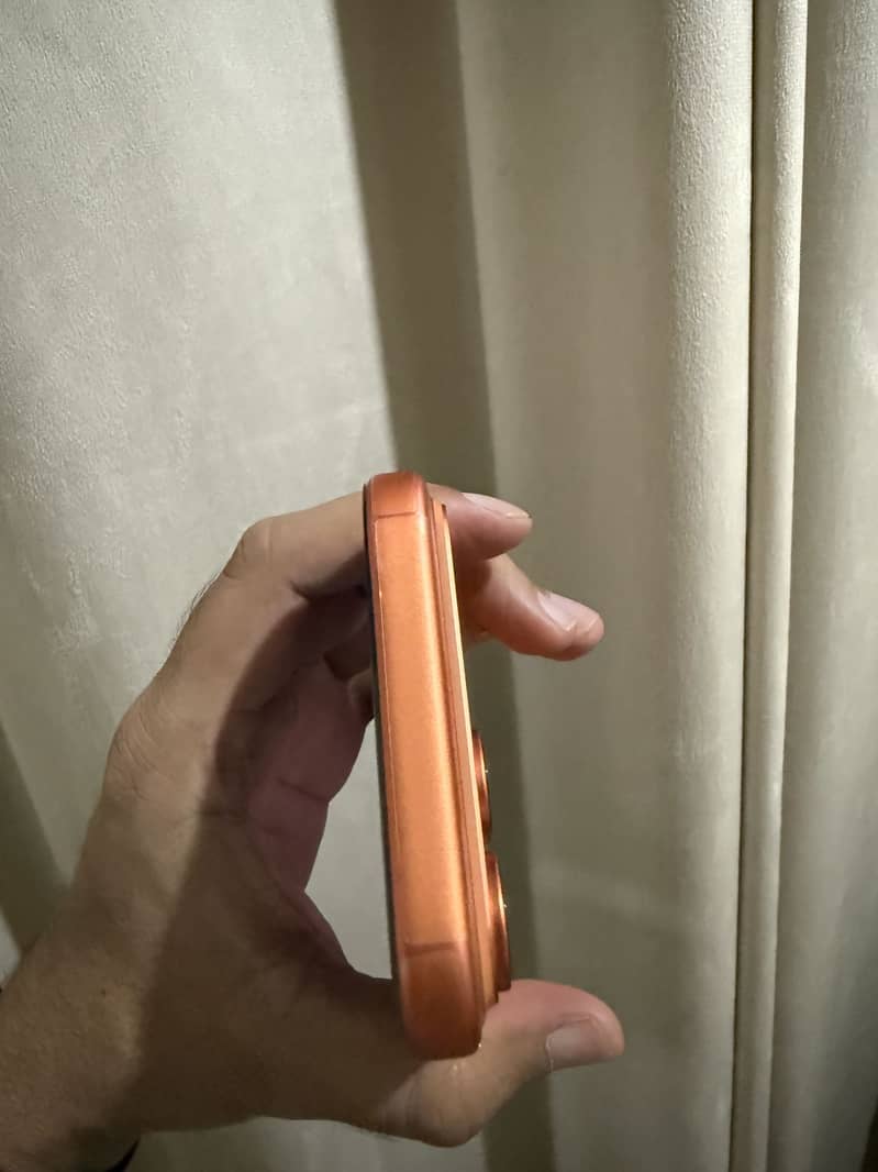 Apple iPhone 17 Pro Max 7