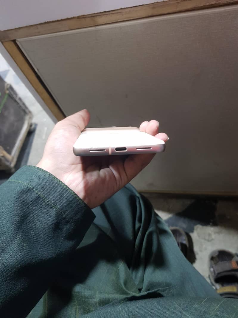 Google Pixel 8 0