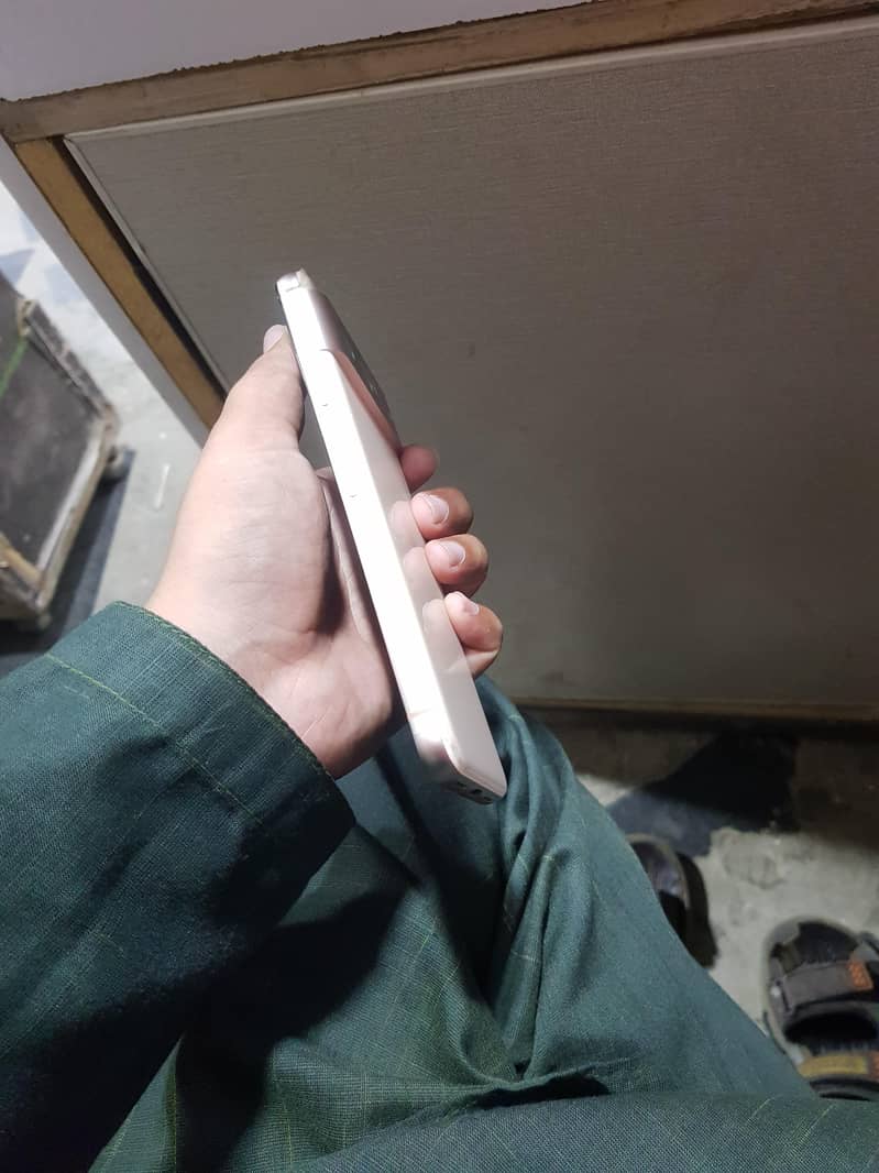 Google Pixel 8 1