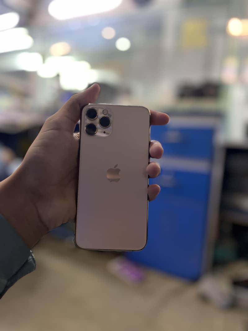 Apple iPhone 11 Pro 8