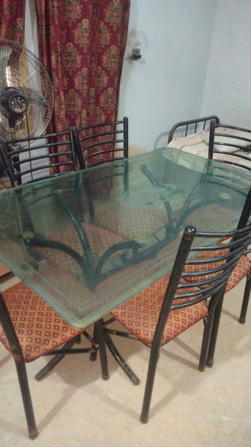 dinnig table 2