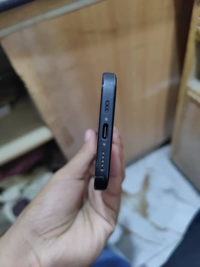 Apple iPhone 15 3