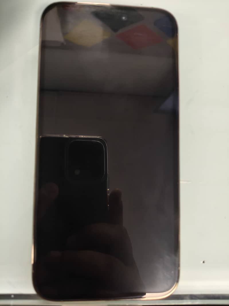 Apple iPhone 14 Pro Max 0