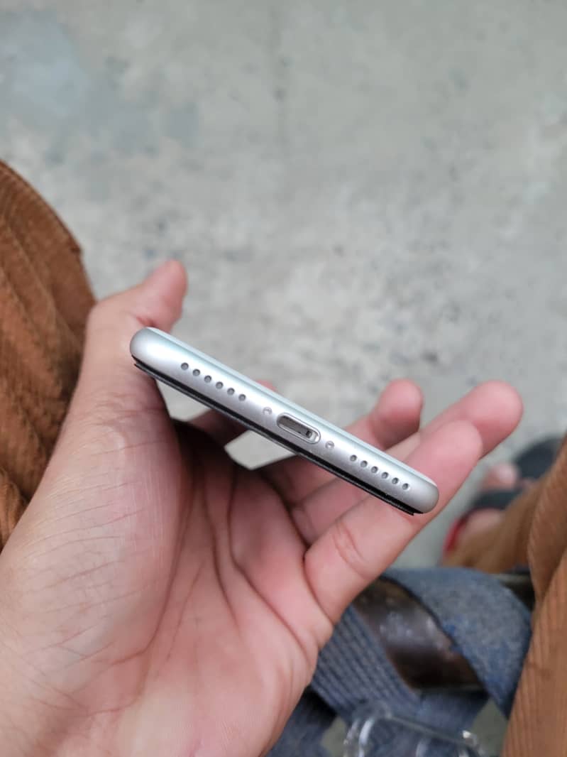 Apple iPhone SE 1