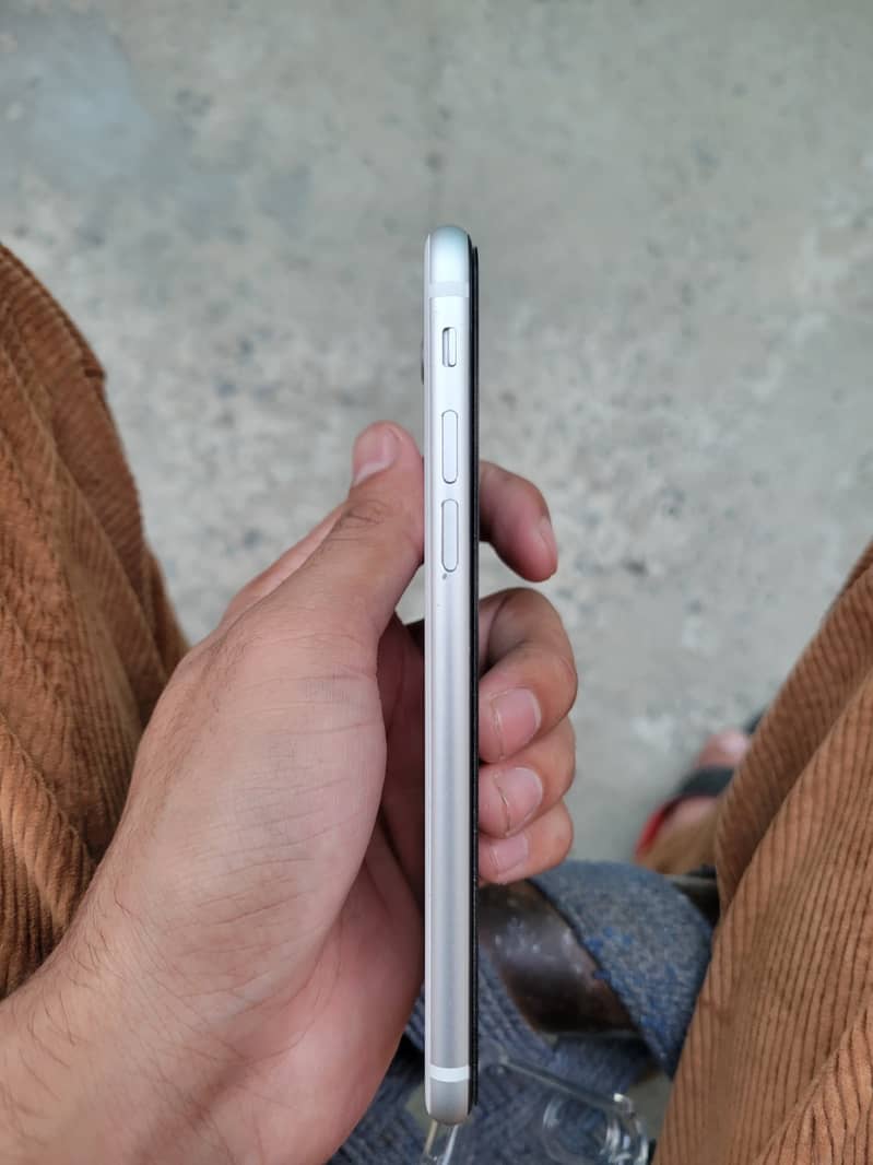 Apple iPhone SE 2