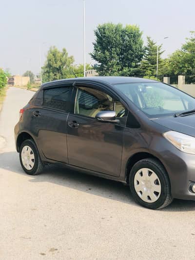 Toyota Vitz 2014