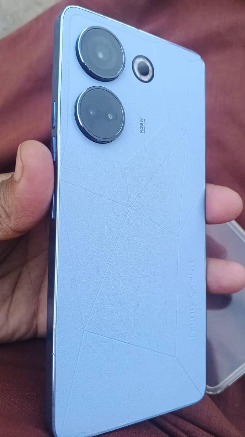 Tecno CAMON 20 3