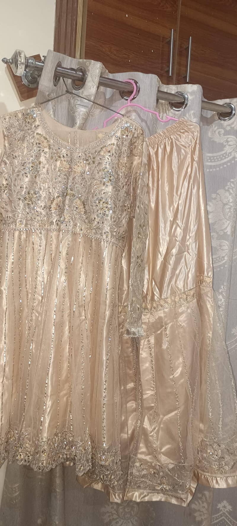 dresses 1