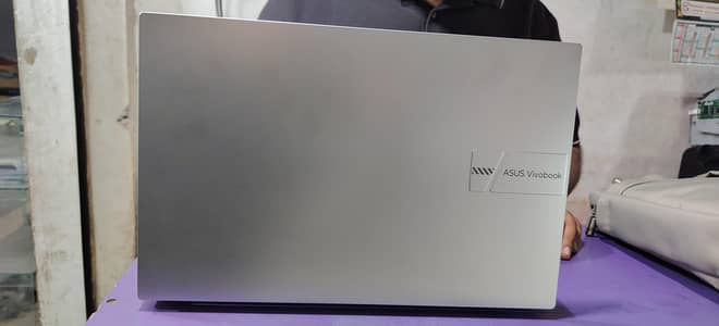 ASUS VIVOBOOK 2025 CORE I7 512GB