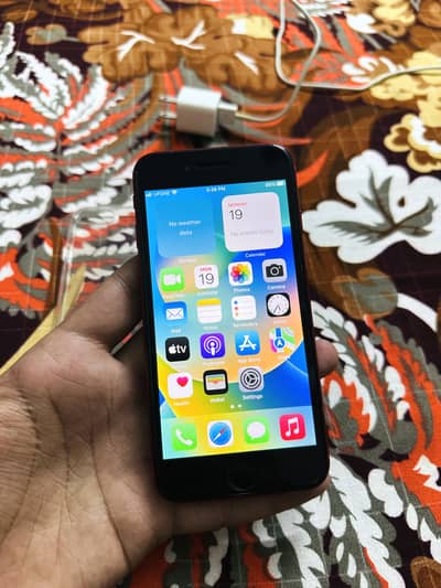 iPhone 8 64GB Official PTA Approved All okk