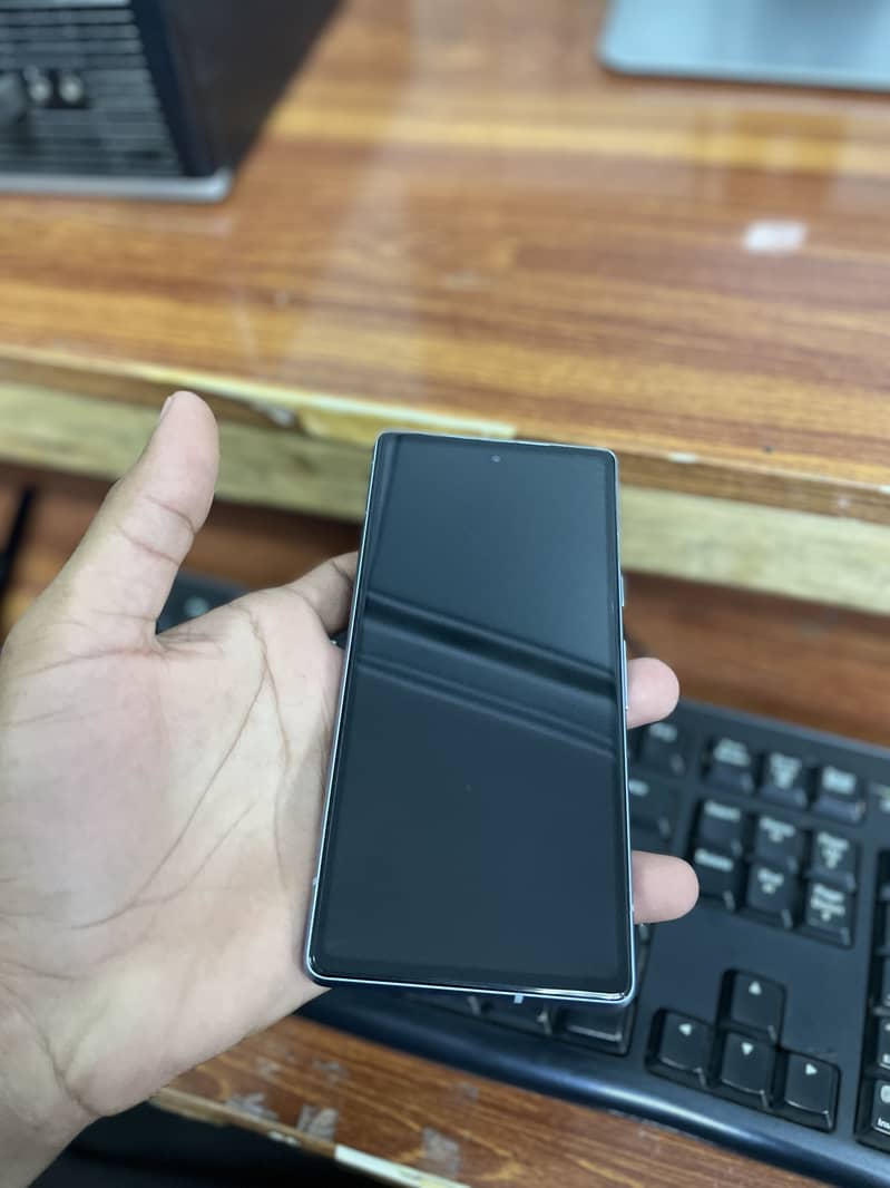 Google Pixel 7a 3