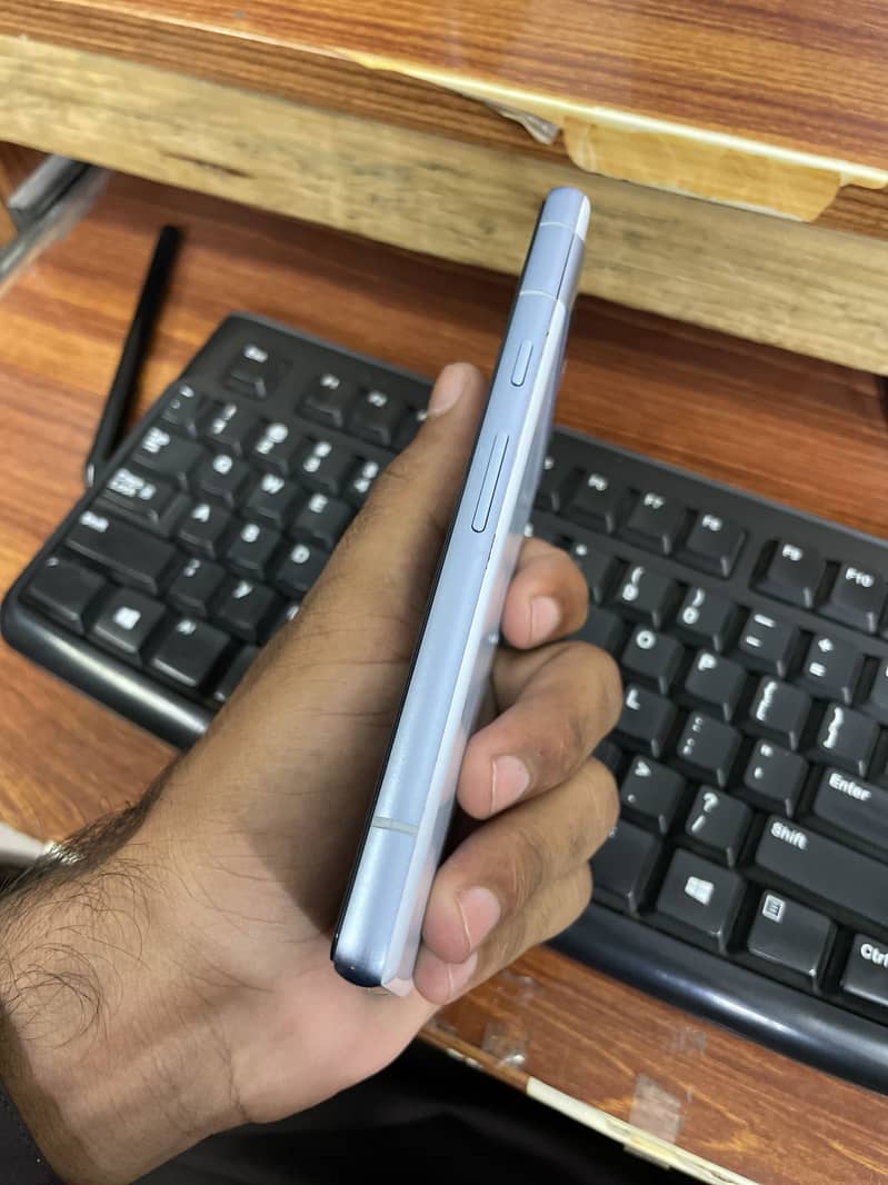 Google Pixel 7a 4