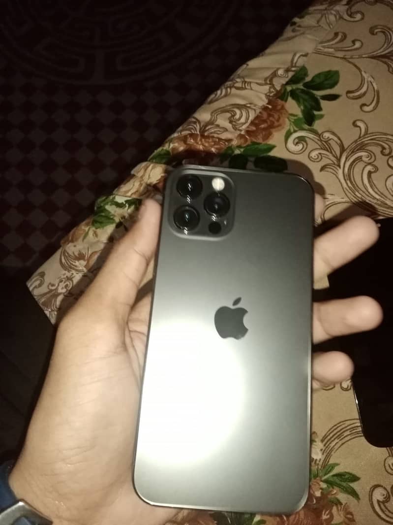 Apple iPhone 12 Pro 2