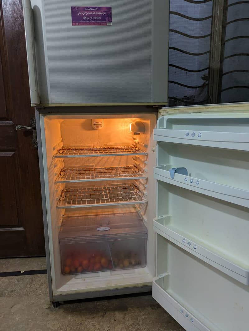 refrigerator 4