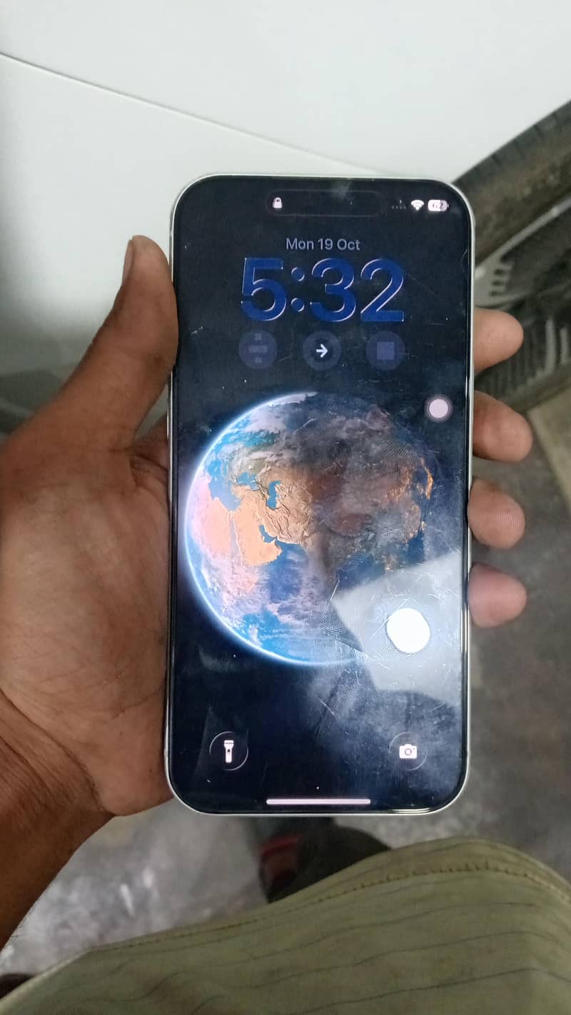 Apple iPhone 17 Pro Max 2