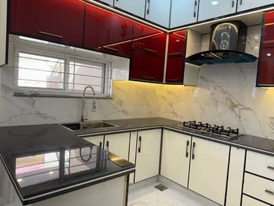 10 Marla Upper Portion Available For Rent