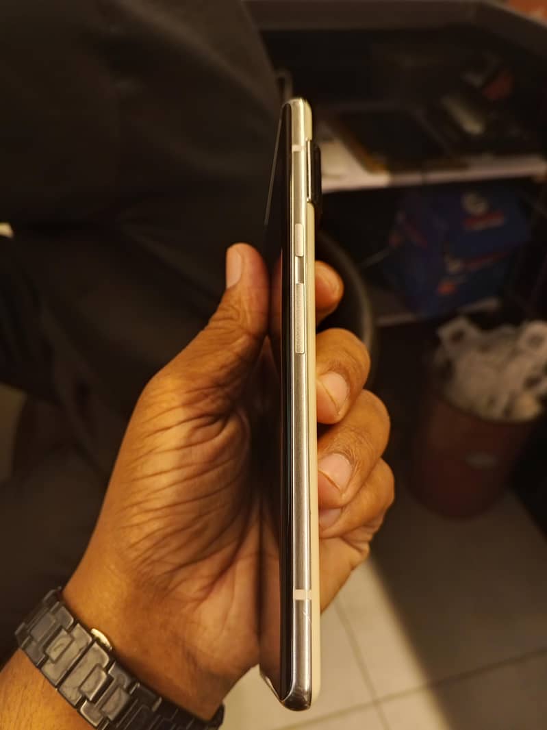 Google Pixel 6 Pro 2