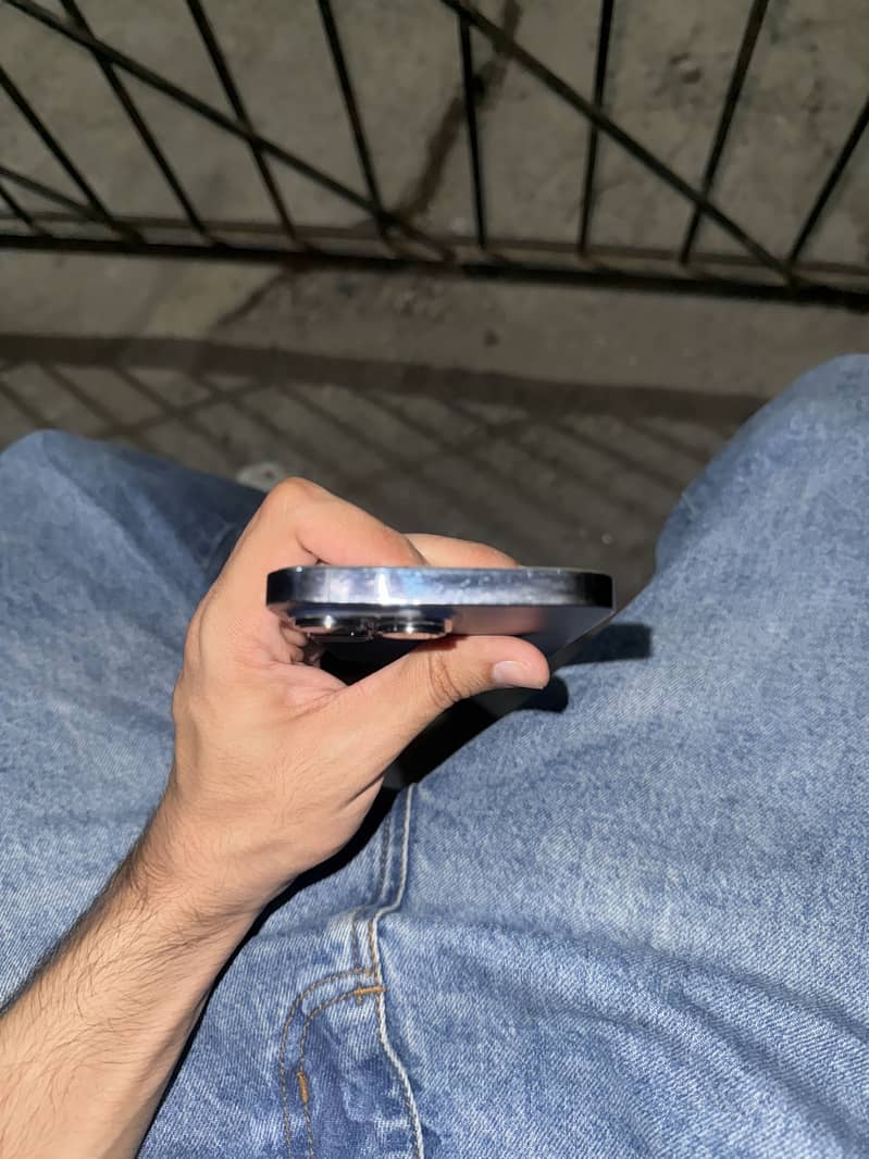 Apple iPhone 14 Pro Max 1