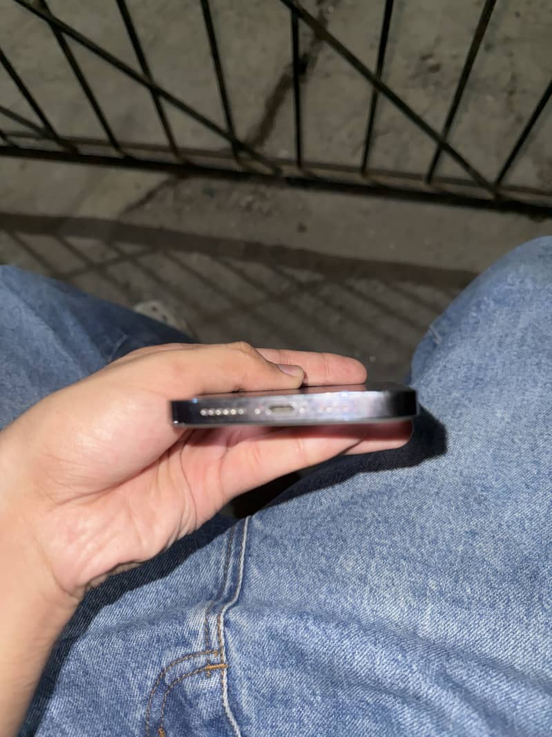 Apple iPhone 14 Pro Max 6