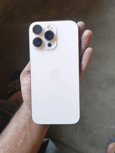 Apple iPhone 16 Pro Max