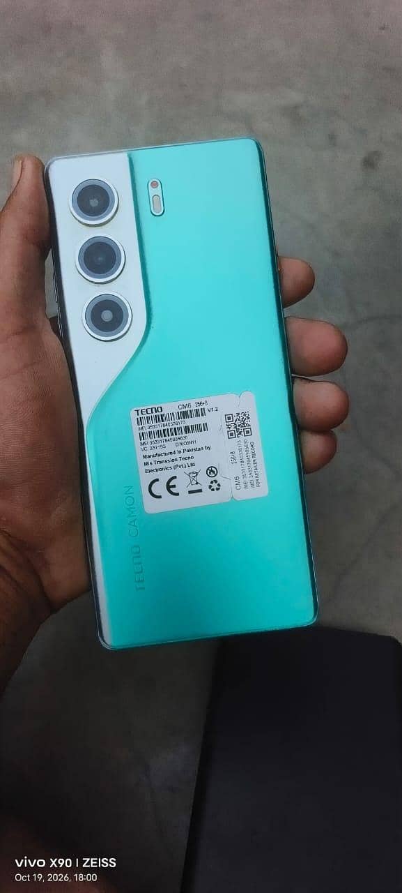 Tecno CAMON 40 Pro 2