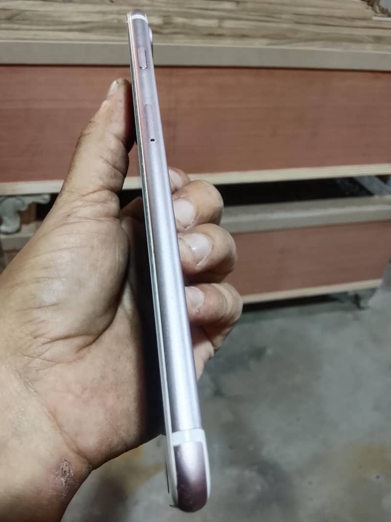 Apple iPhone 7 Plus 5
