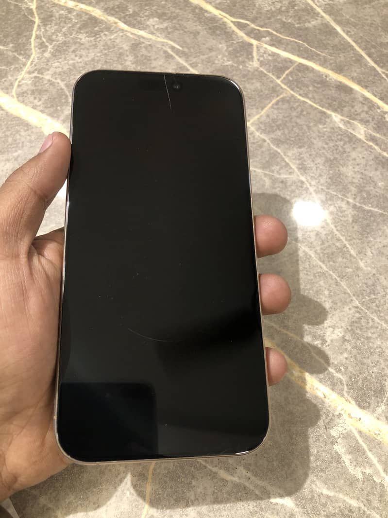 Apple iPhone 16 pro max 3