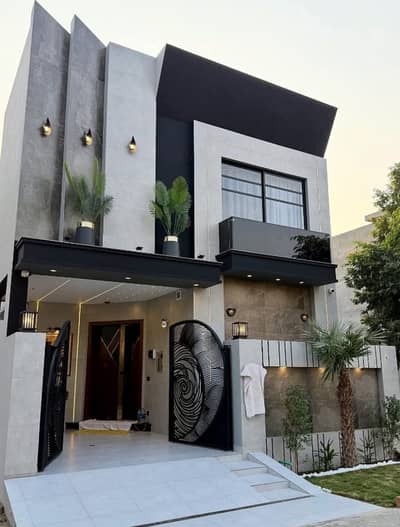 5 marla brand new house for rent in Dha 9 town