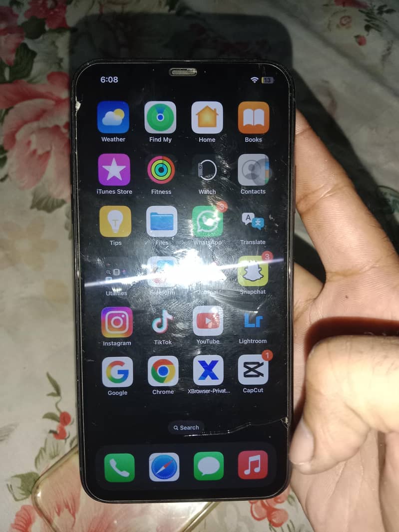 Apple iPhone 11 Pro Max 2