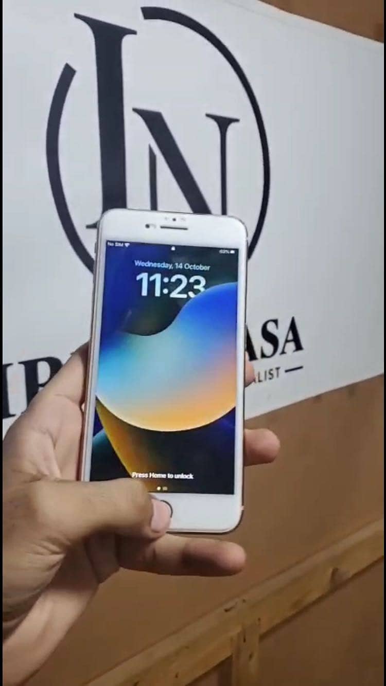 Apple iPhone 8 Plus 2