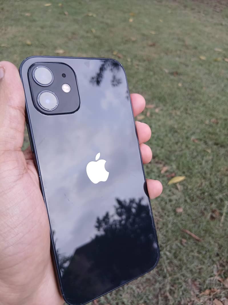 iPhone 12 Jv 0
