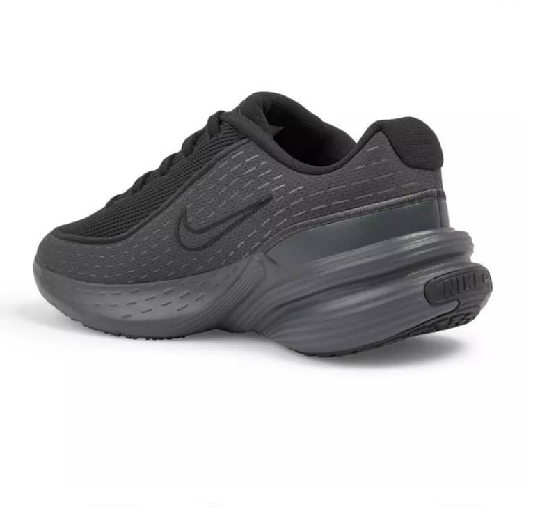 Nike UPLIFT RC 3