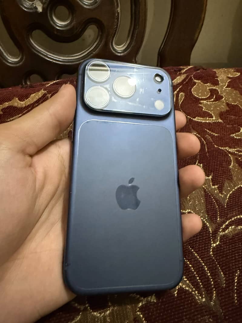 Apple iPhone 17 Pro 2