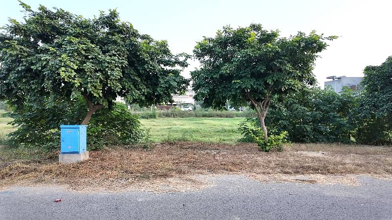 Plot # 363 Block S DHA Phase 8 0