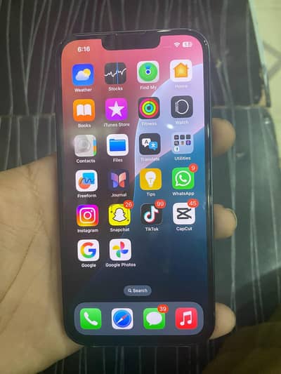 Apple iPhone 13