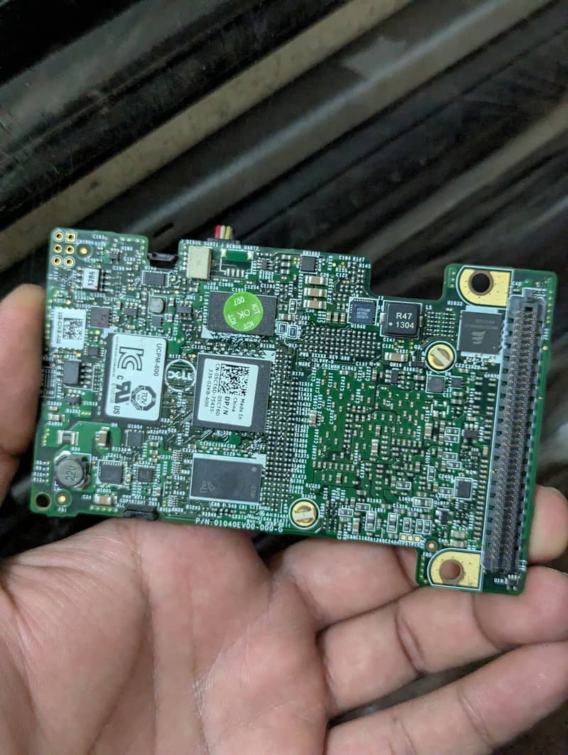 Dell PERC H710 Mini Mono RAID Controller 1