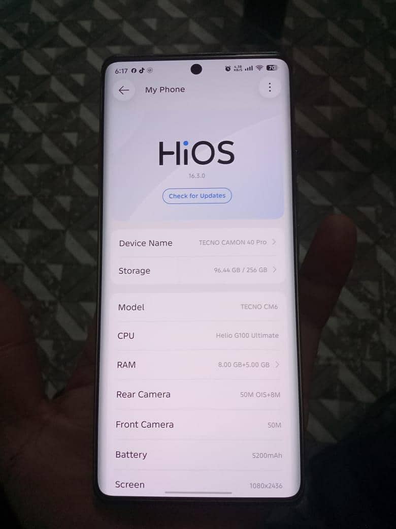 Tecno CAMON 40 Pro 1
