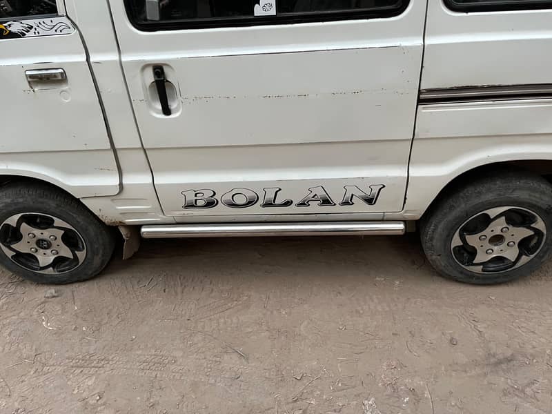 Suzuki Bolan 2011 9