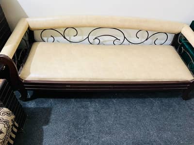 5 Seater vip chinioti sofa urgent sale